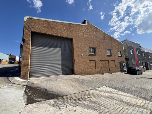 600  m² Industrial space