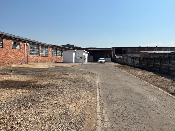 493  m² Industrial space