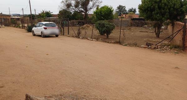 7 000 m² Land