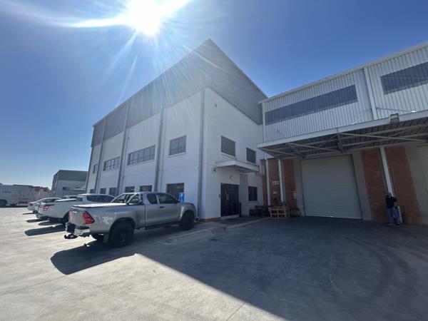 866  m² Industrial space