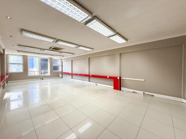 105  m² Office Space