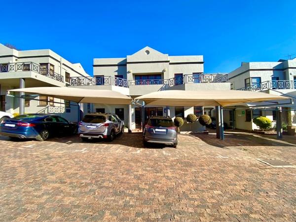 381  m² Commercial space