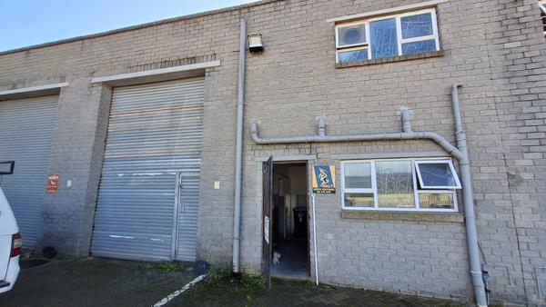 251  m² Industrial space