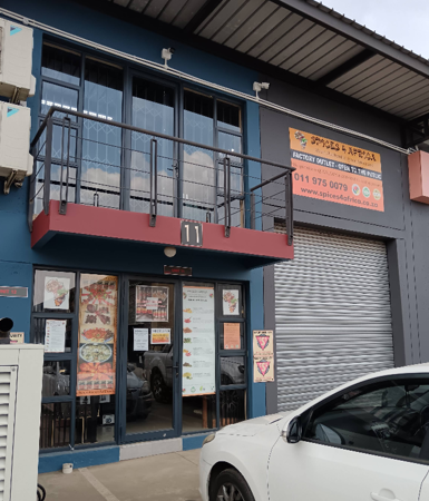 137  m² Commercial space