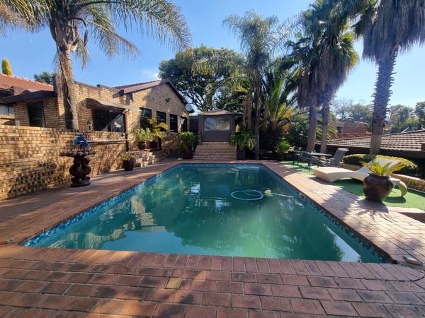 5 Bedroom House