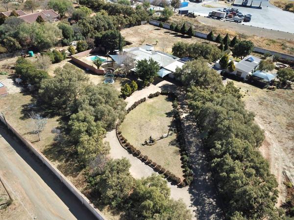 9 265 m² Smallholding