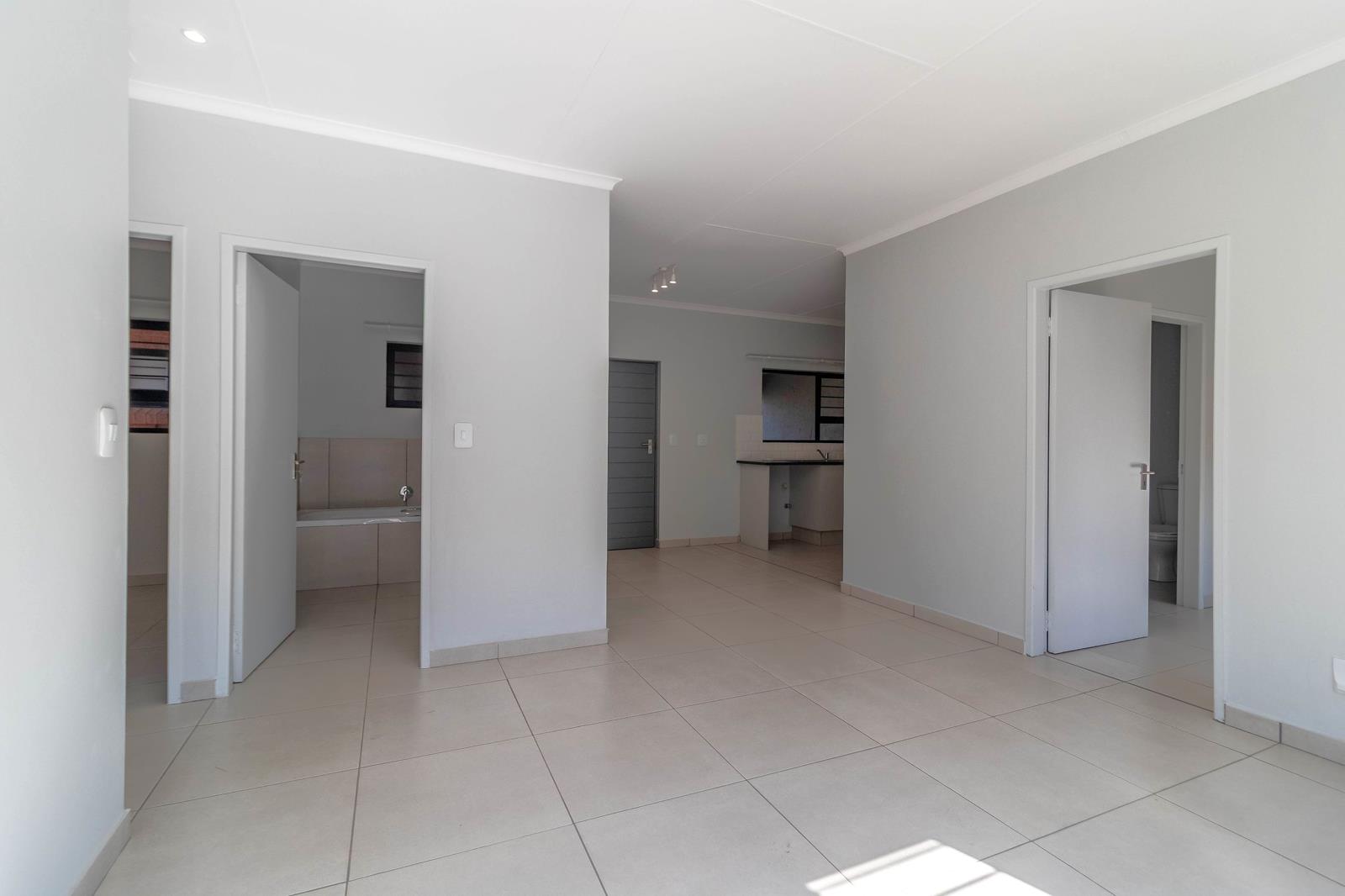 Apartment in Rembrandt Ridge - View 5