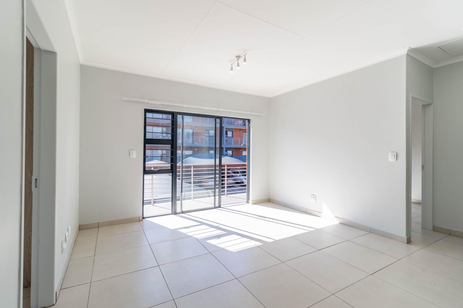 Apartment in Rembrandt Ridge - View 3