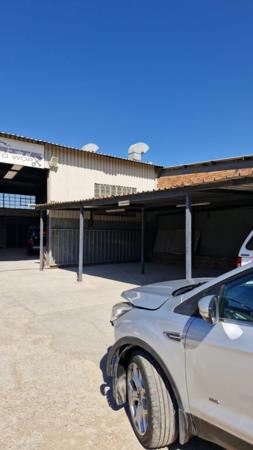 222  m² Commercial space