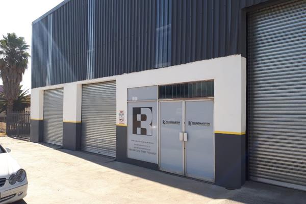 1 350  m² Industrial space