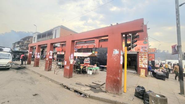 603  m² Commercial space