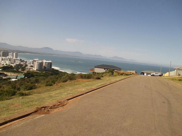 525 m² Land
