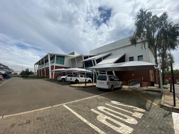 4 633  m² Industrial space