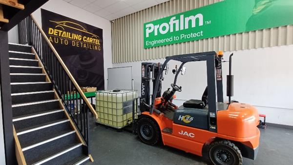 185  m² Industrial space