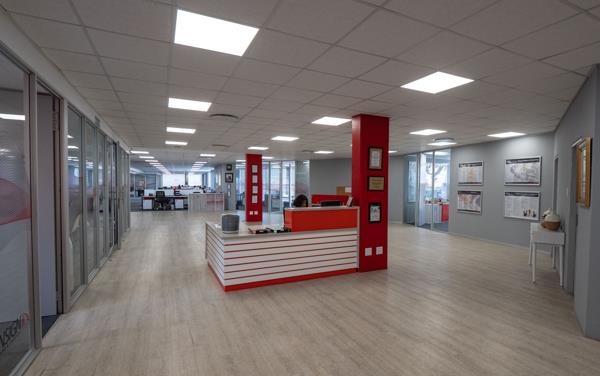 486  m² Commercial space