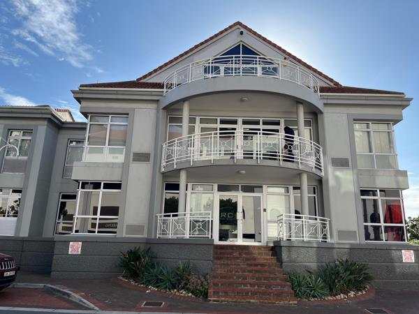 352  m² Commercial space