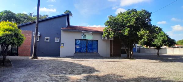 411 m² Commercial space