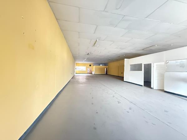 156  m² Commercial space