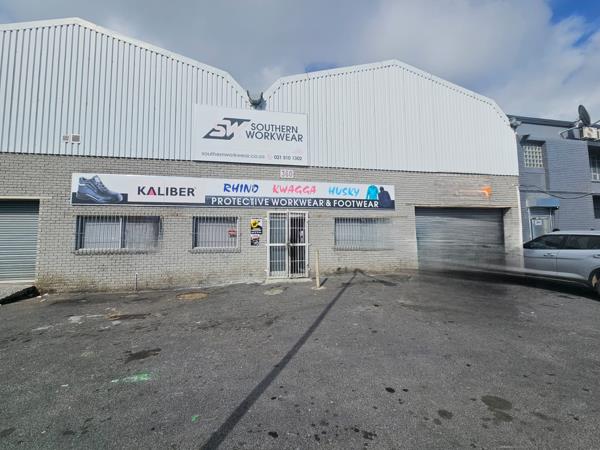 1 018  m² Industrial space