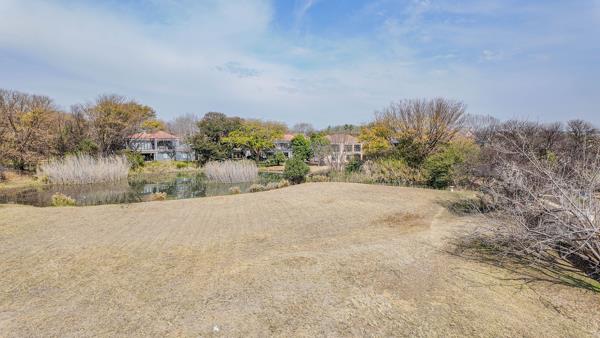 952 m² Land