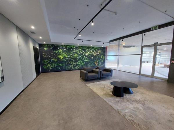 859  m² Commercial space