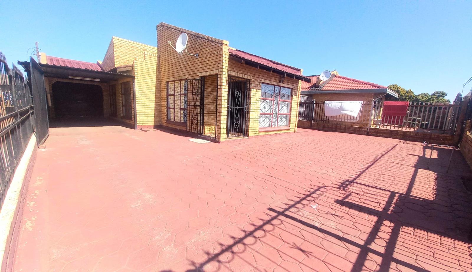 3 Bedroom House in Soshanguve