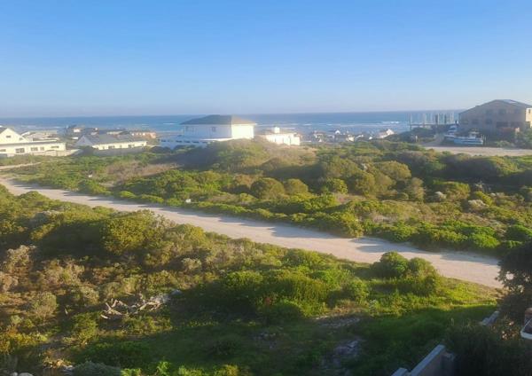 650 m² Land