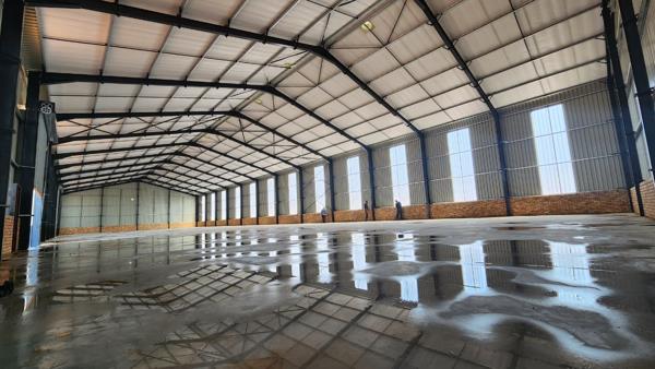 1 200  m² Industrial space
