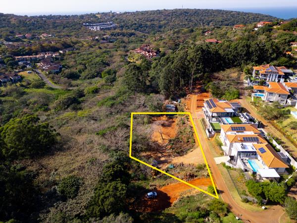 1 590 m² Land