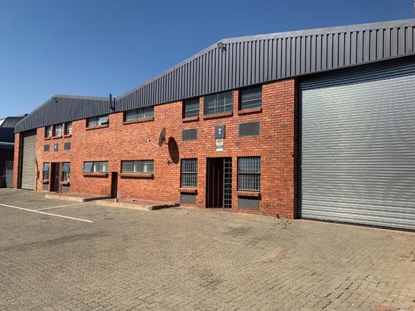 820  m² Commercial space