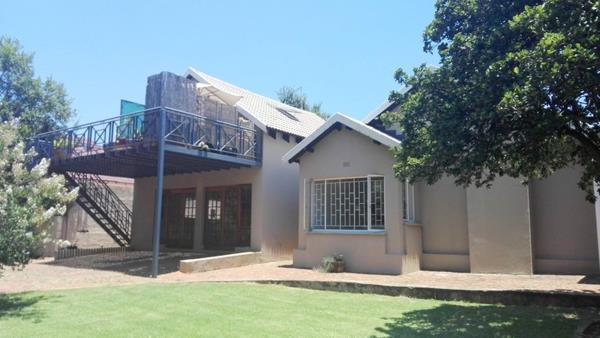 10 Bedroom House