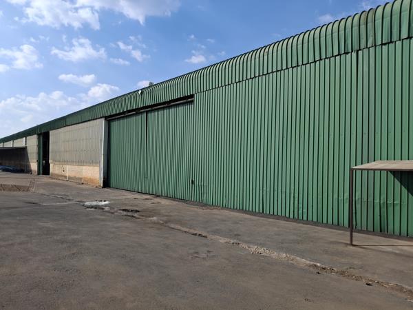 1 200  m² Industrial space
