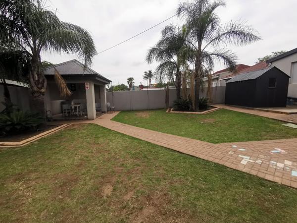 400  m² Commercial space