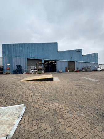 3 500  m² Commercial space
