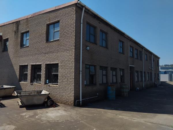 1 100  m² Commercial space