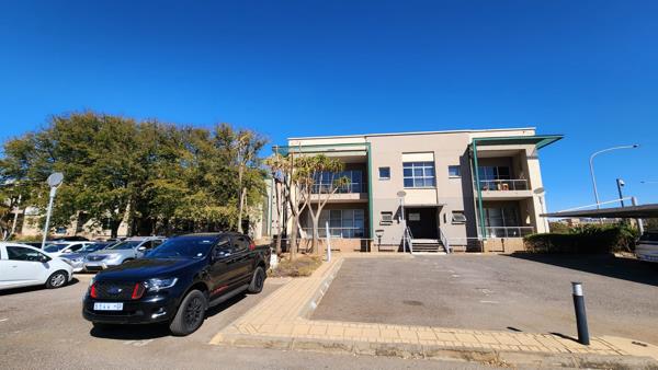 333  m² Commercial space