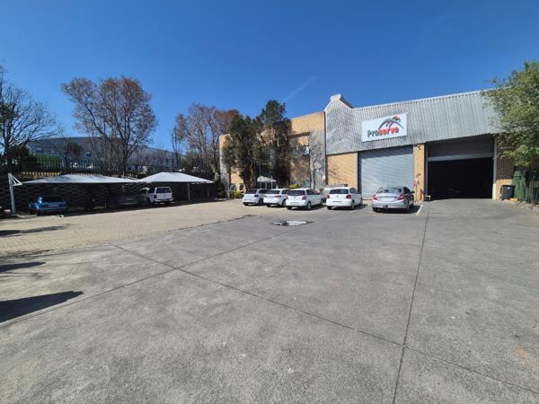 1 428  m² Industrial space