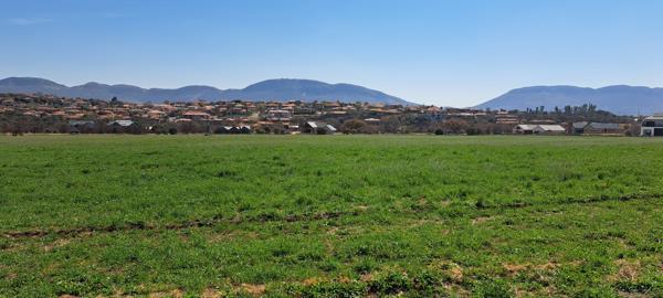 1 023 m² Land