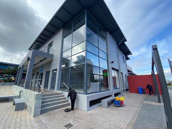 184  m² Retail Space