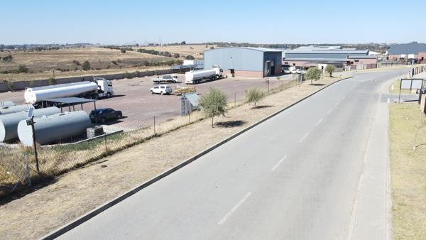 617  m² Industrial space