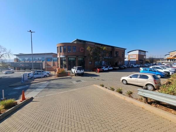 425  m² Retail Space