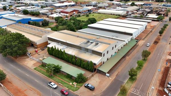 6 000 m² Industrial space