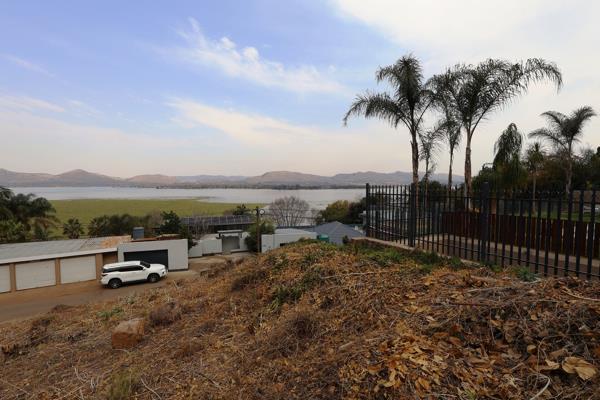 851 m² Land