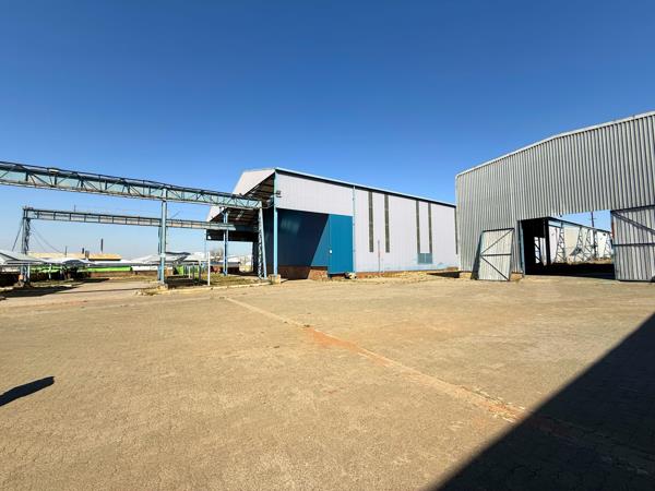 13 251  m² Industrial space
