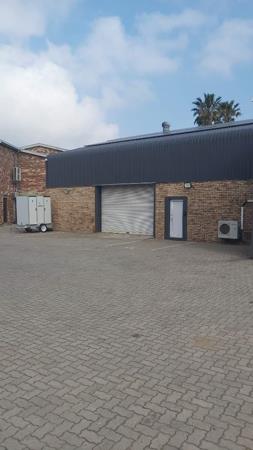 275  m² Industrial space
