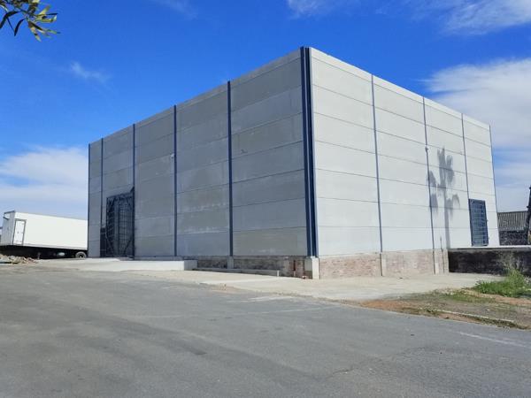 200  m² Commercial space