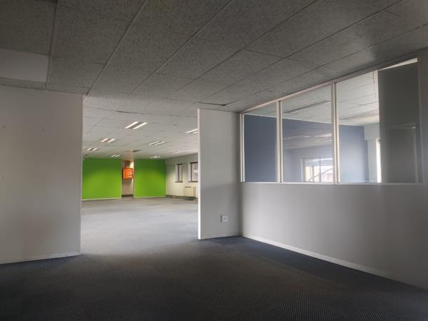 1 840  m² Office Space