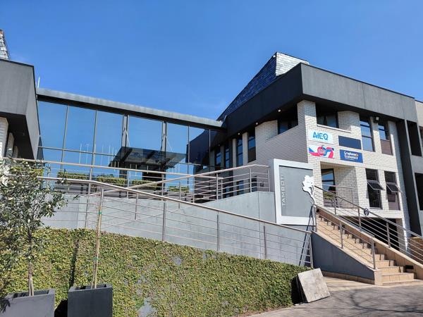 229  m² Commercial space