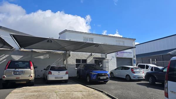 250  m² Commercial space