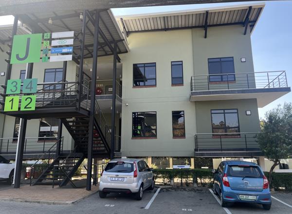 132  m² Commercial space